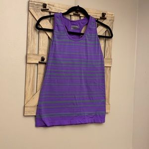 Athleta razor back tank built in bra purple gray striped medium